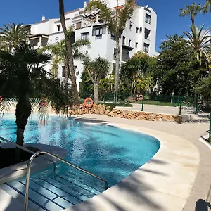 Puerto Banus. Urb Jardines Del Puerto. For Up To 6 Marbella